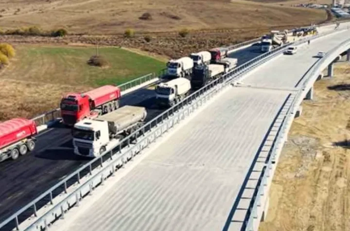 Autostrada A3: Asfaltarea viaductului de 2 km a început