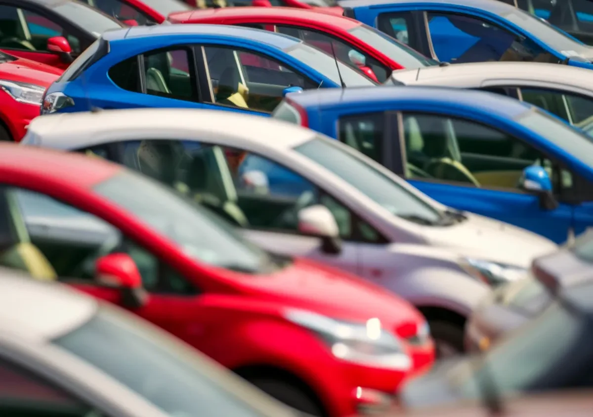 Autoturisme de peste 7,2 milioane lei, vândute fără TVA, identificate de ANAF Antifraudă