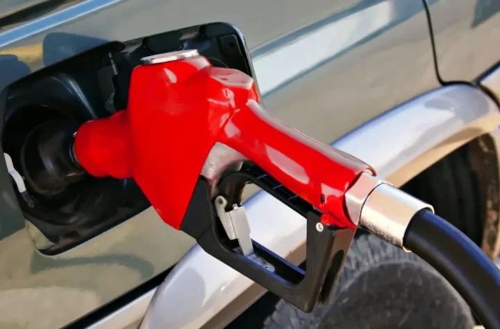 Cea mai ieftină benzină e la TEAutohof cu 10,05 lei/litru