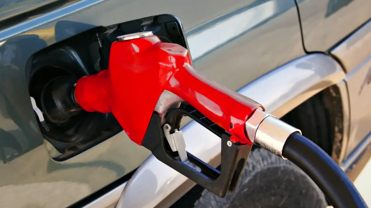 Cea mai ieftină benzină e la TEAutohof cu 10,05 lei/litru