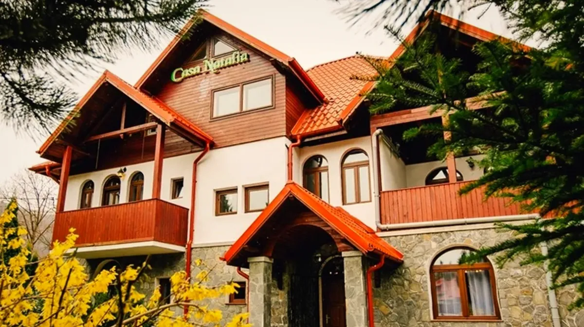 Cornel Dinu vinde vilă de șase camere din Sinaia cu 585.000 de euro
