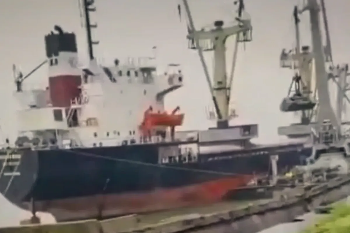 Dana 51 din Portul Galați s-a prăbușit, Dana 52 riscă același soartă