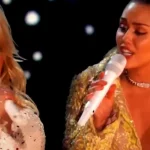 Miley Cyrus a văzut-o pe Dolly Parton în timpul unui concert