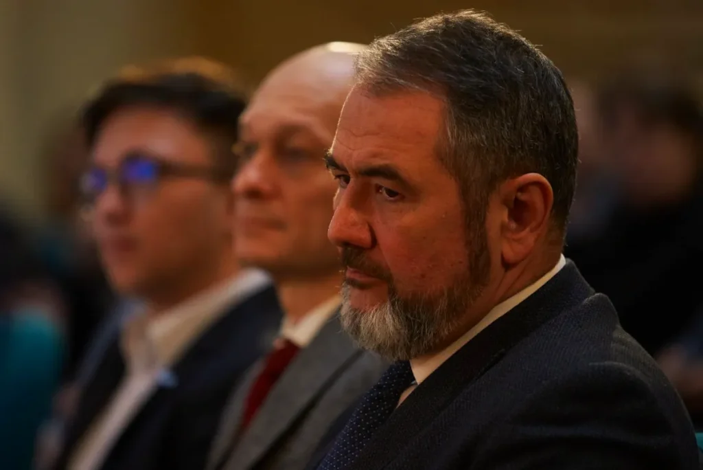 Sorin Costreie anunță măsuri pentru protejarea profesorilor