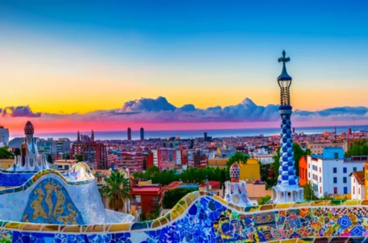 Vacanță în Barcelona la prețuri mici? Descoperă cum e posibil!
